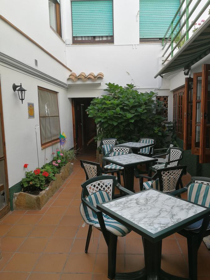 Pensio Can Fabrellas Sant Antoni De Calonge Kültér fotó